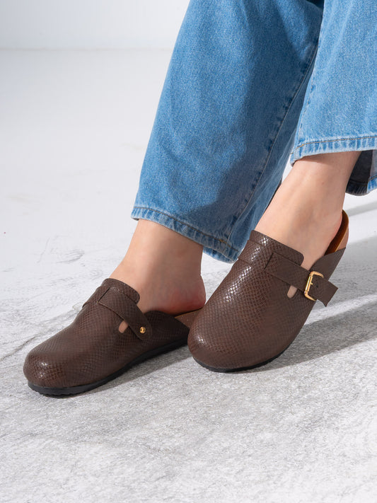 Snake-Embossed Buckle Clogs - BROWN