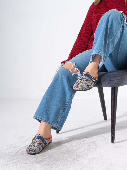 Geometric Pattern Woven Clogs - BLUE