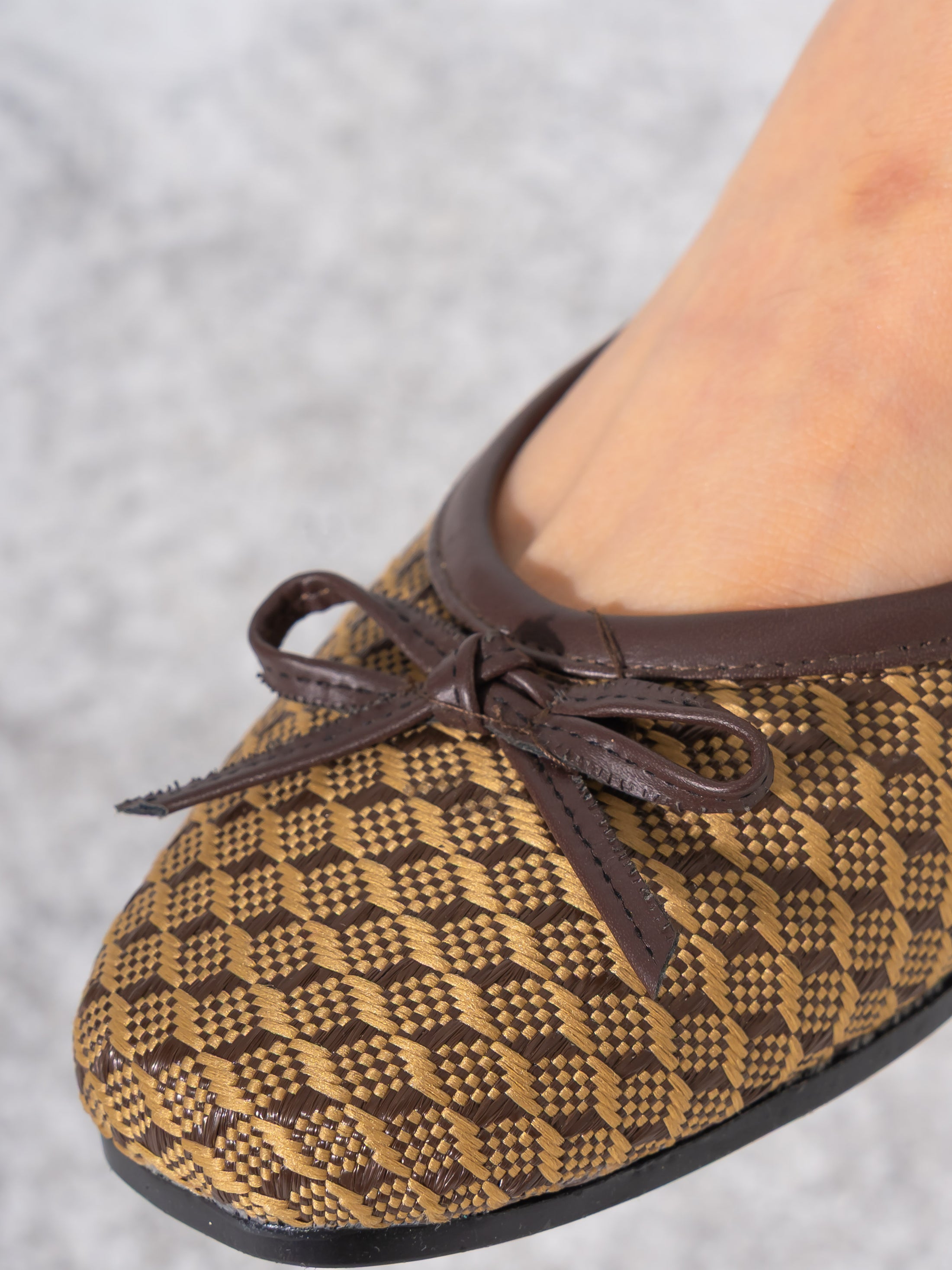 Square-Toe Embroidered Flat - BROWN