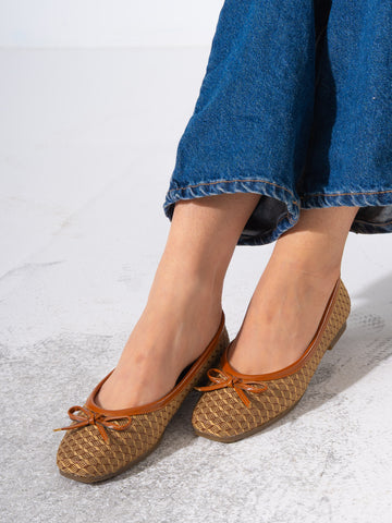 Square-Toe Embroidered Flat - CAMEL