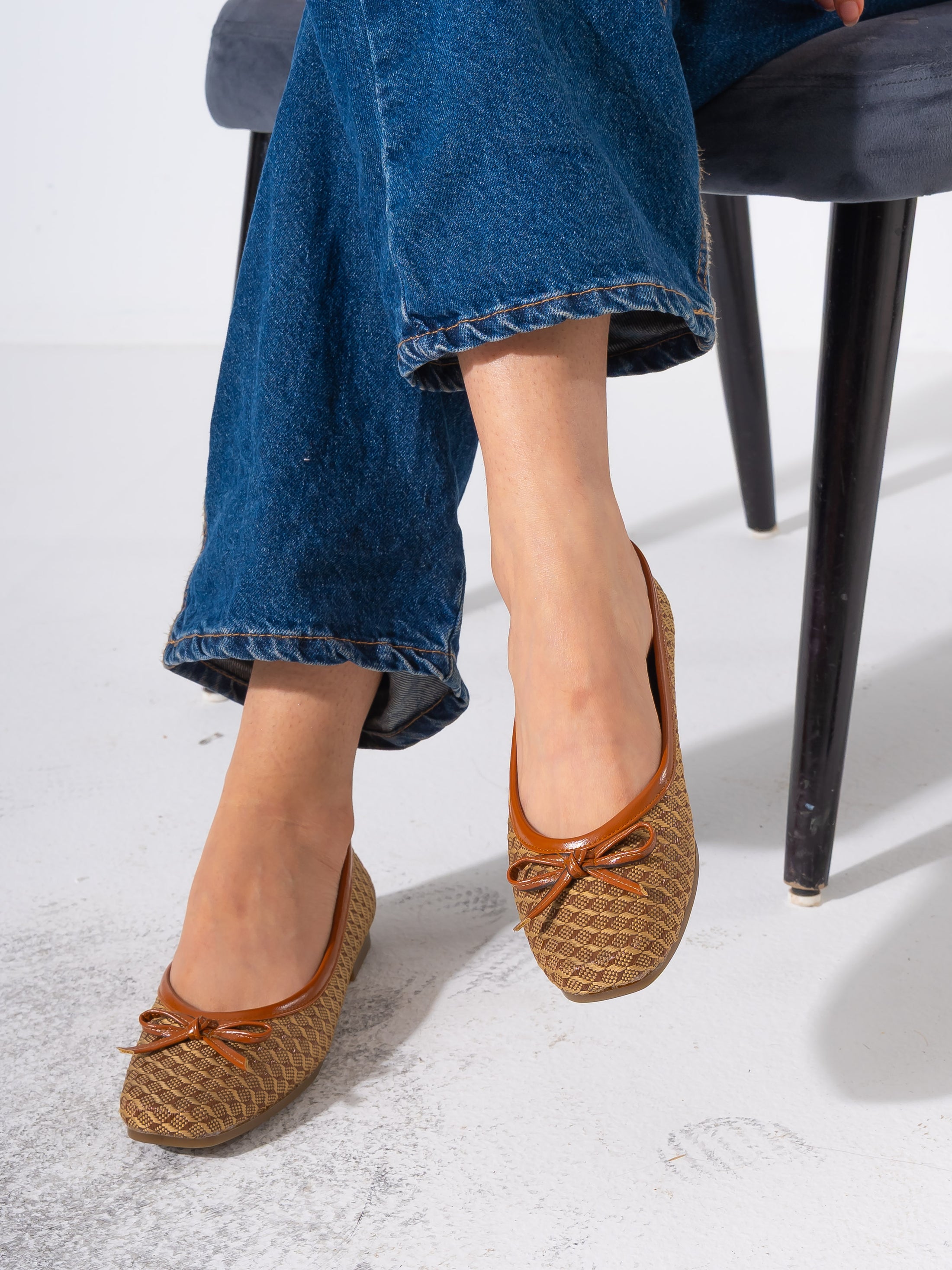 Square-Toe Embroidered Flat - CAMEL