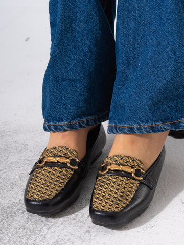 Textured Jacquard Detail Flat- BLACK