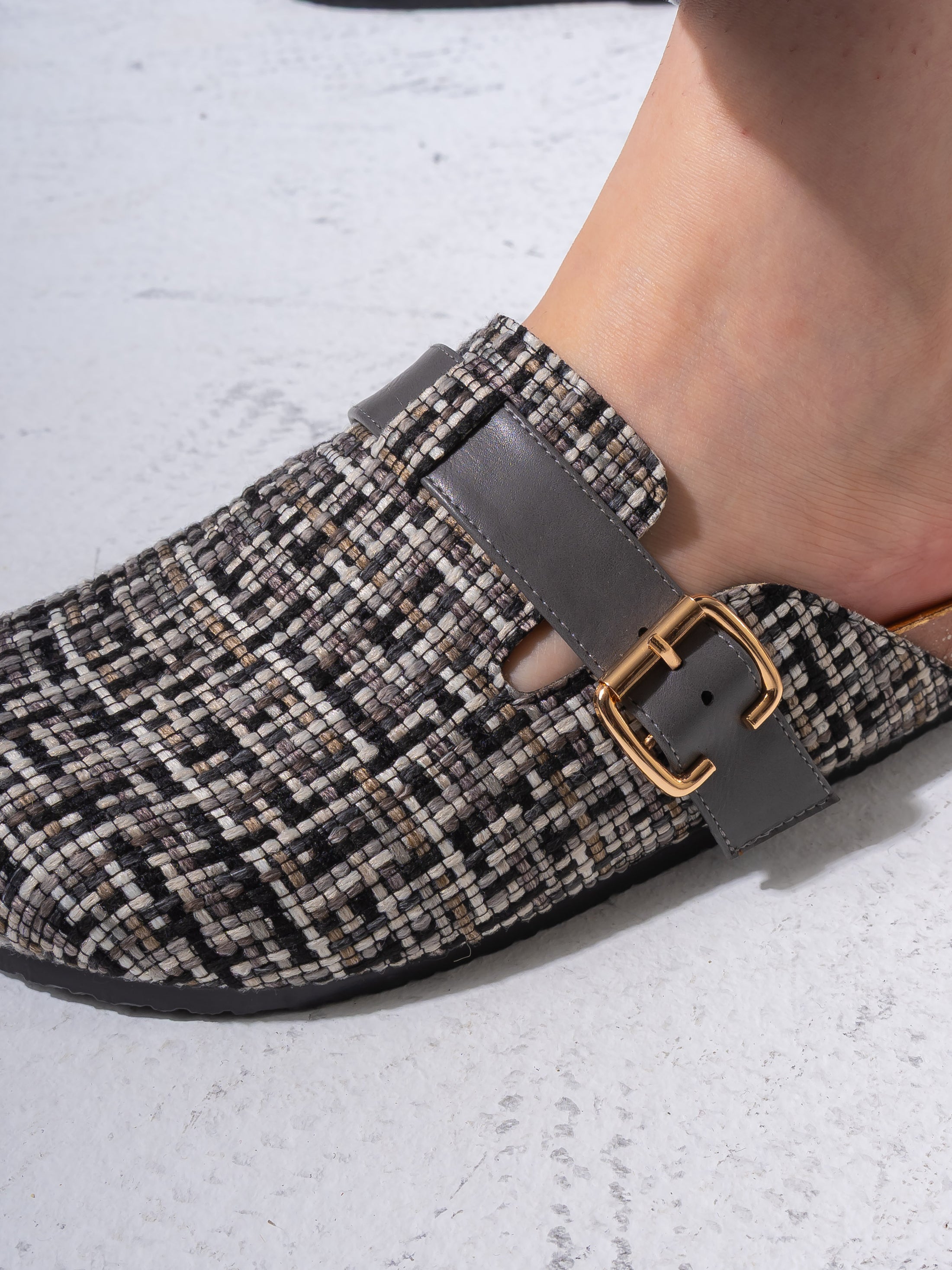 Tweed Buckle-Strap Clogs - GRAY