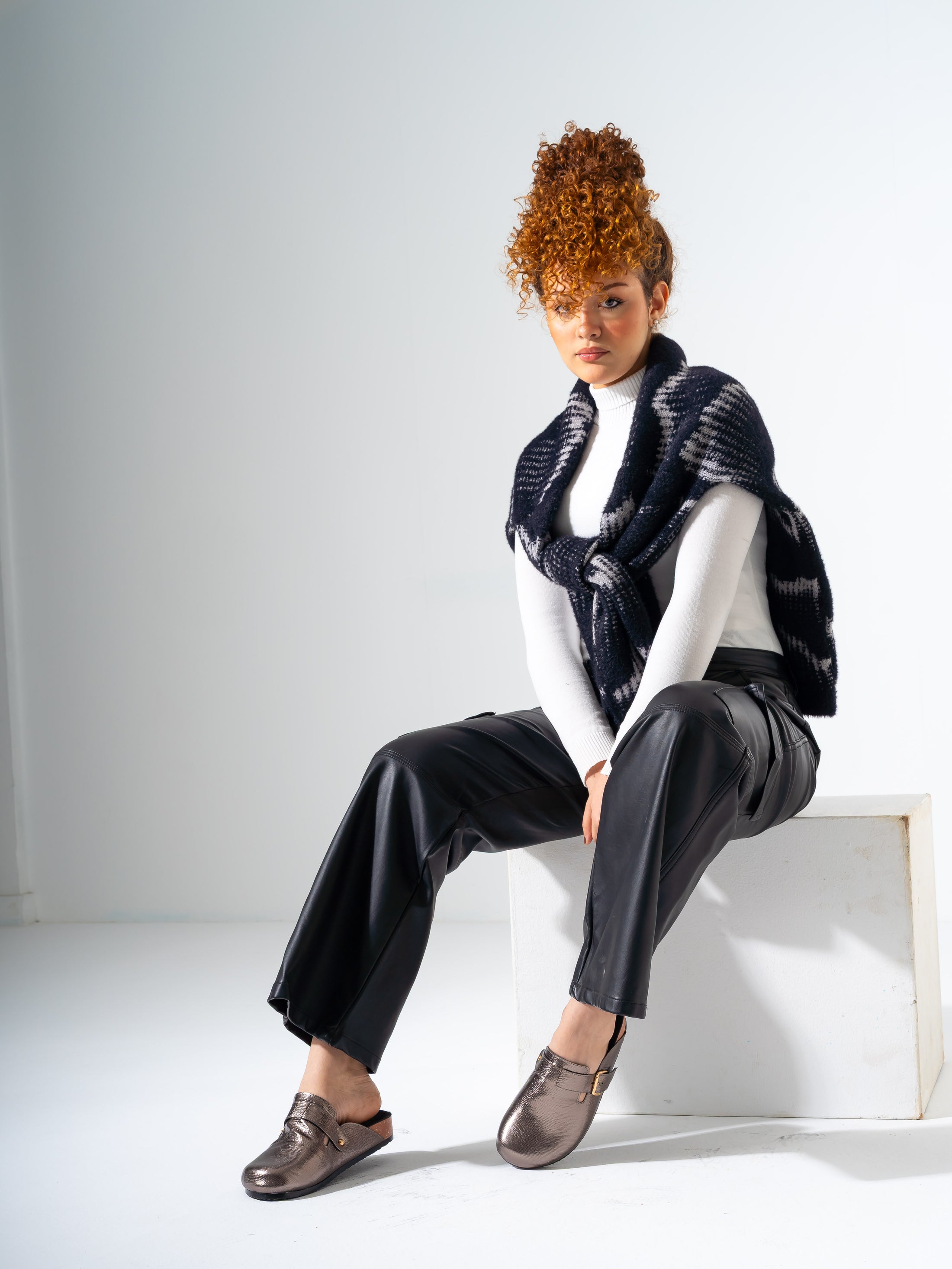 Shimmer Finish Comfort Clogs - OXIDI