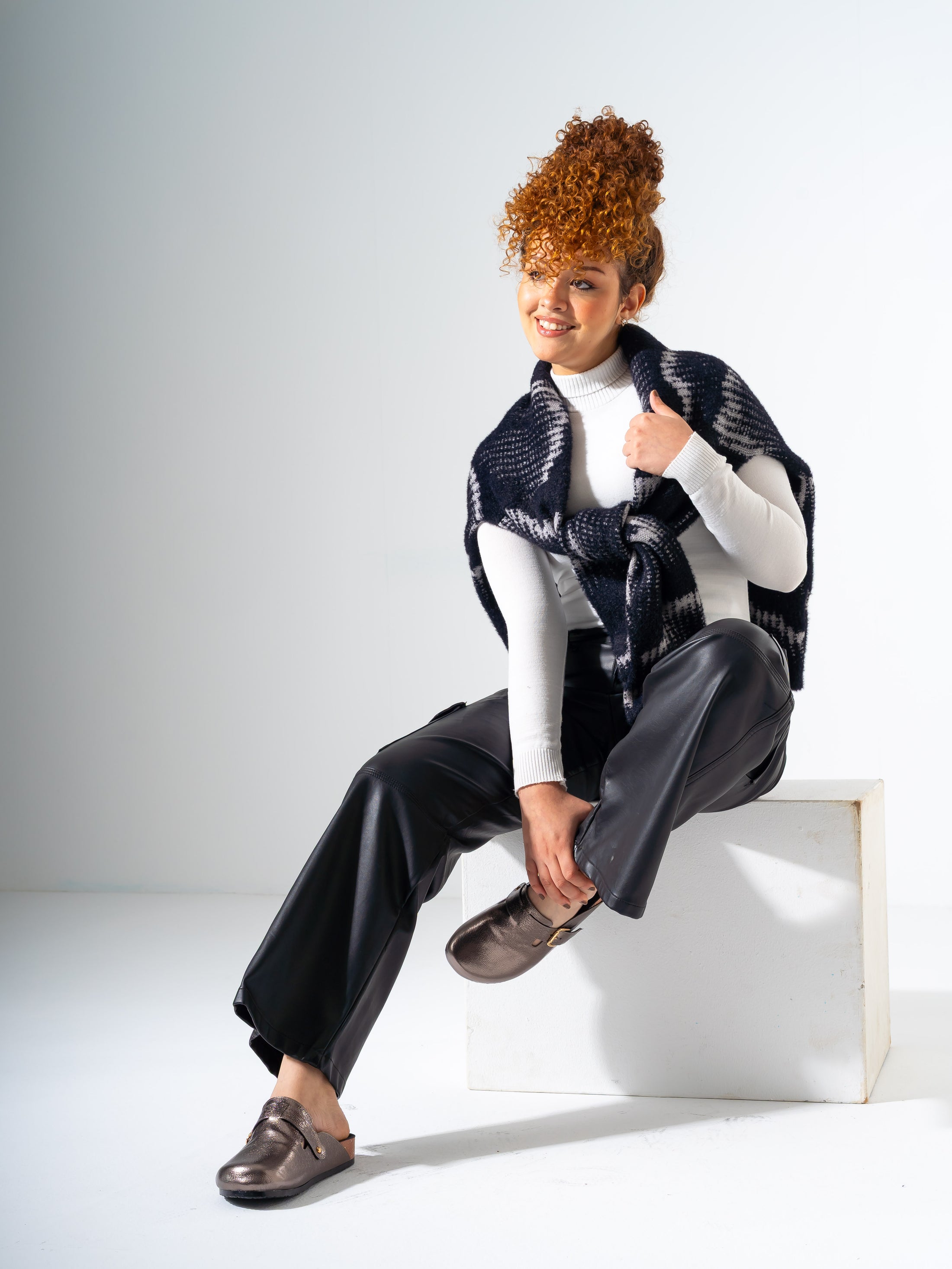 Shimmer Finish Comfort Clogs - OXIDI
