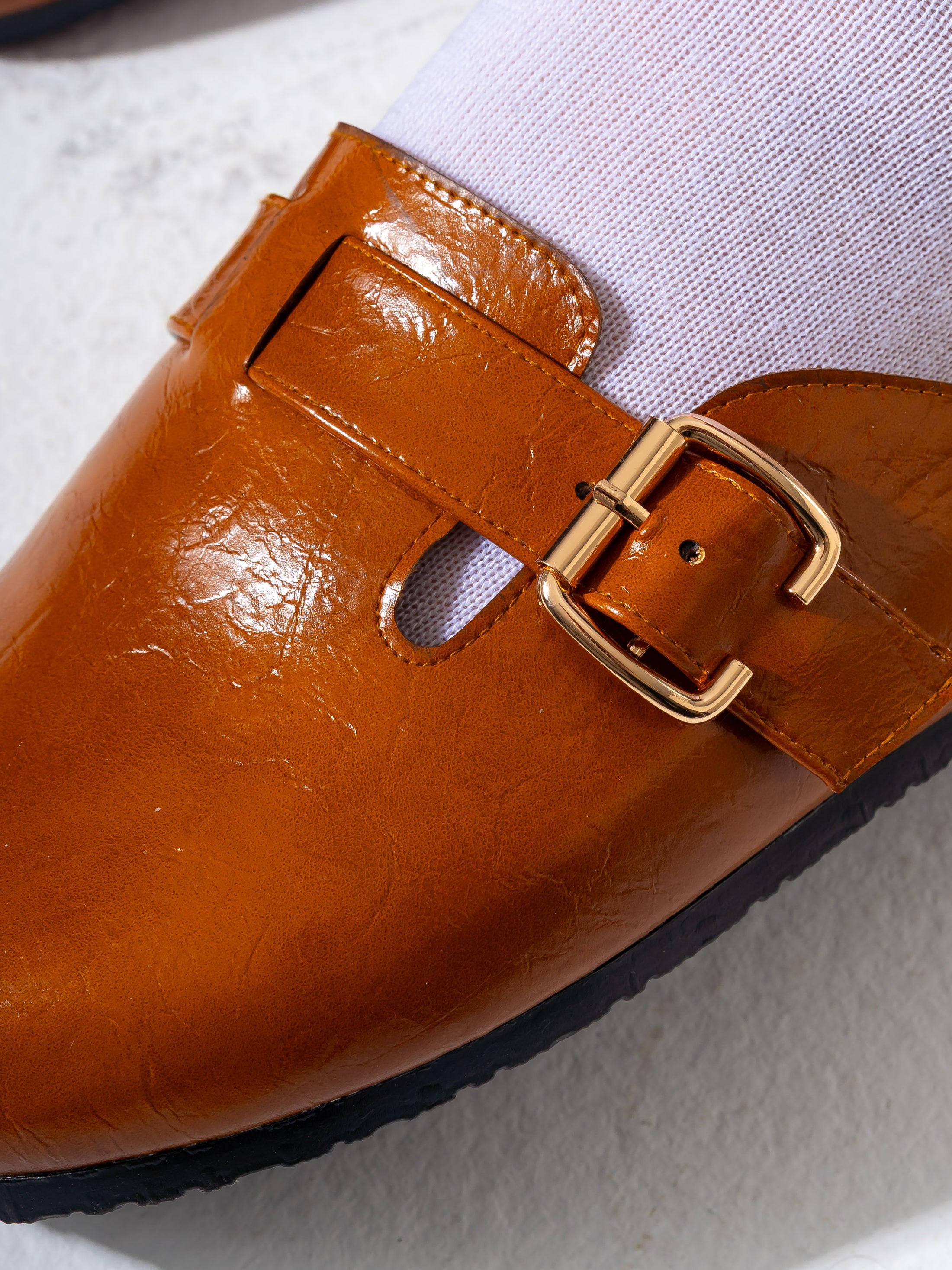 Classic Minimalist Platform Clogs - CAMEL