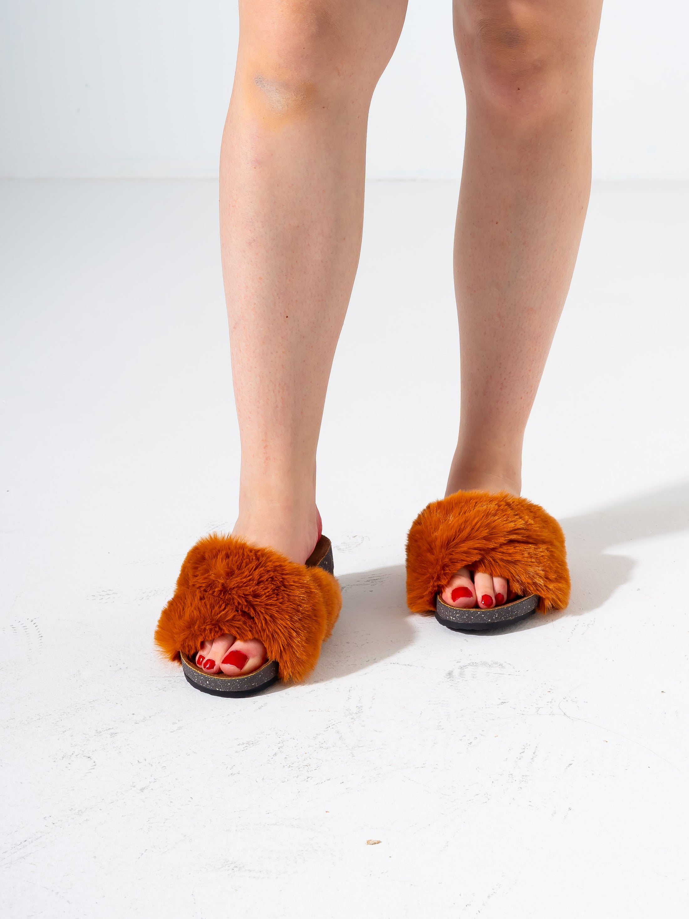 Faux Fur Criss-Cross - CAMEL
