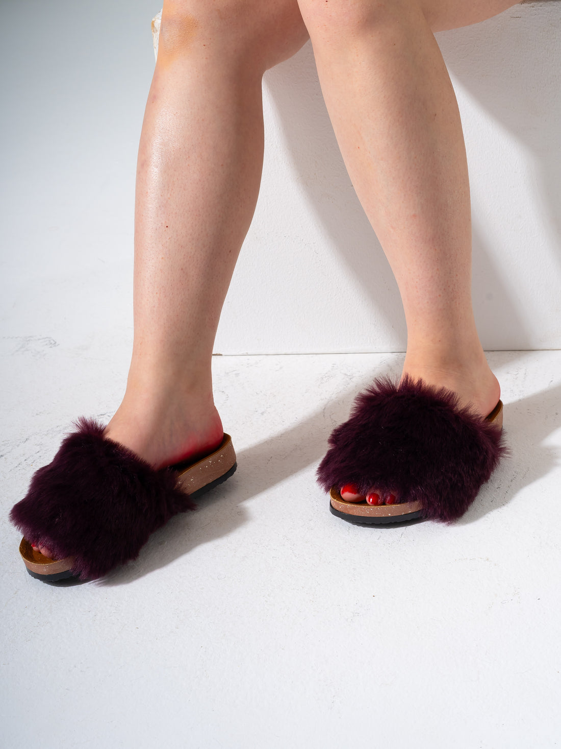 Cozy Faux Fur Comfort - MARRON