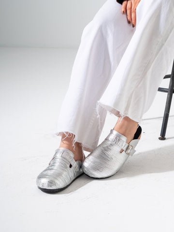 Metallic Ruched Slip-On Clogs - SILVER