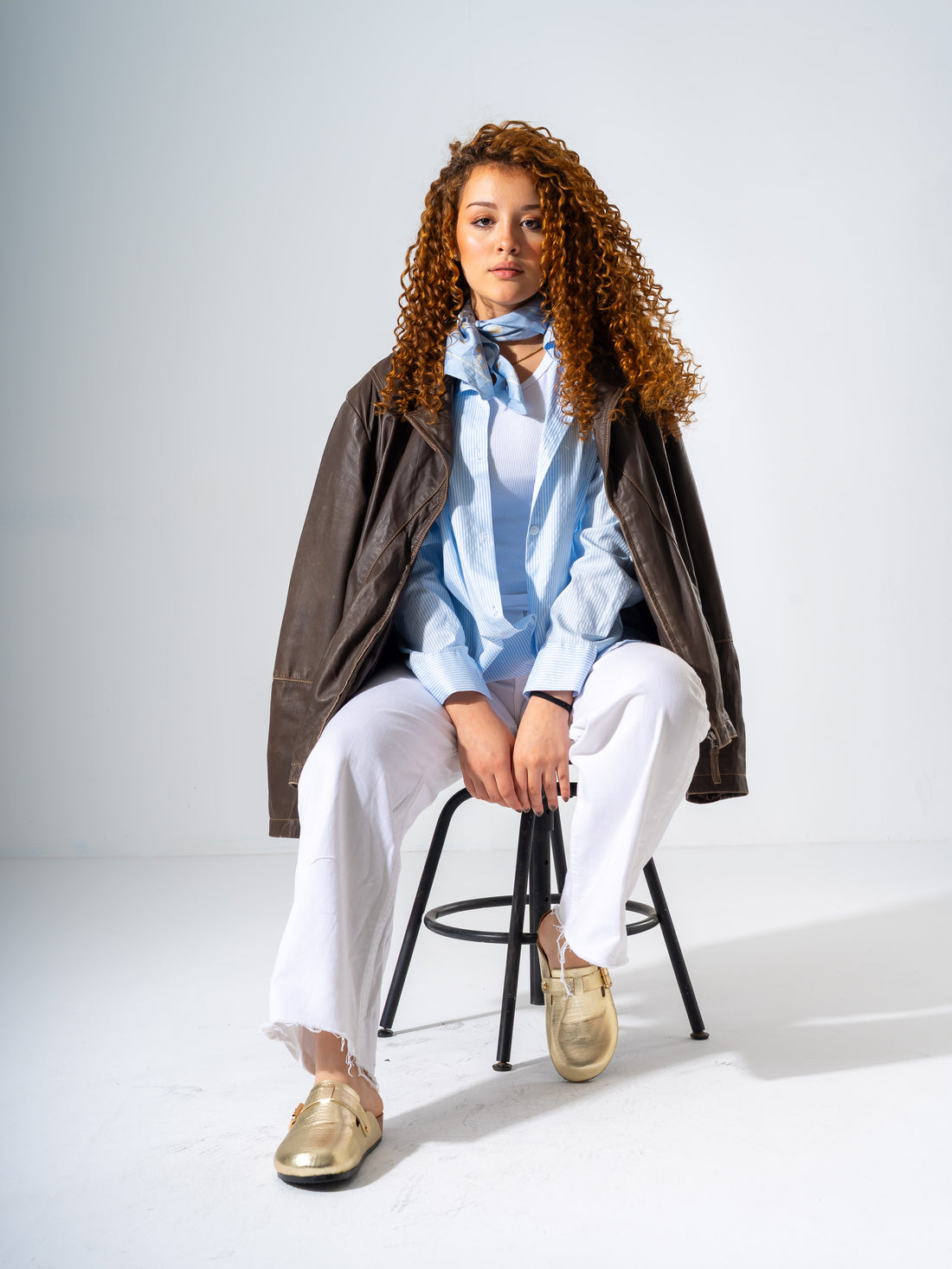 Croc-Embossed Buckle Clogs - GOLD