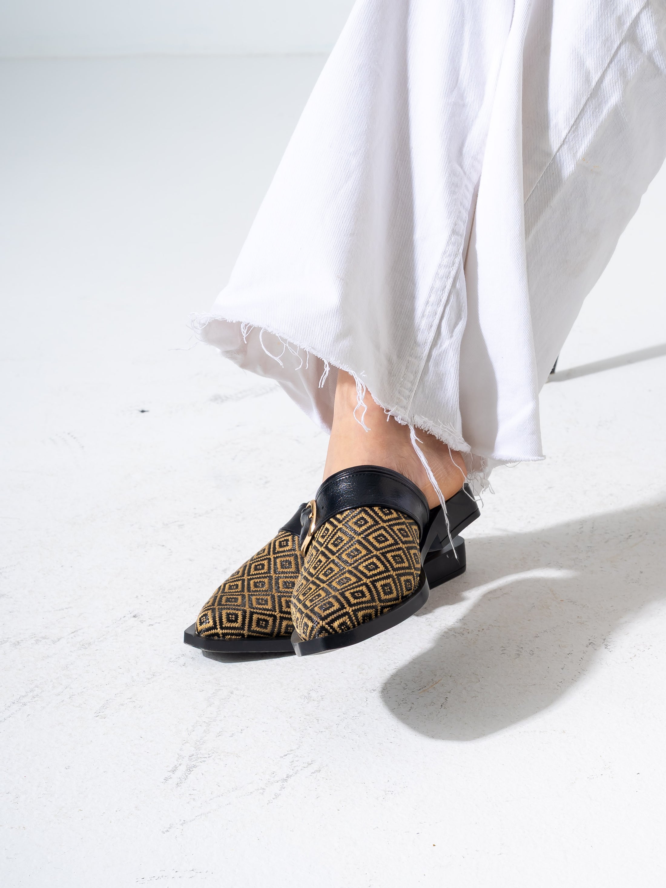 Geometric Pattern Buckle Pointed-Toe Mules-brown