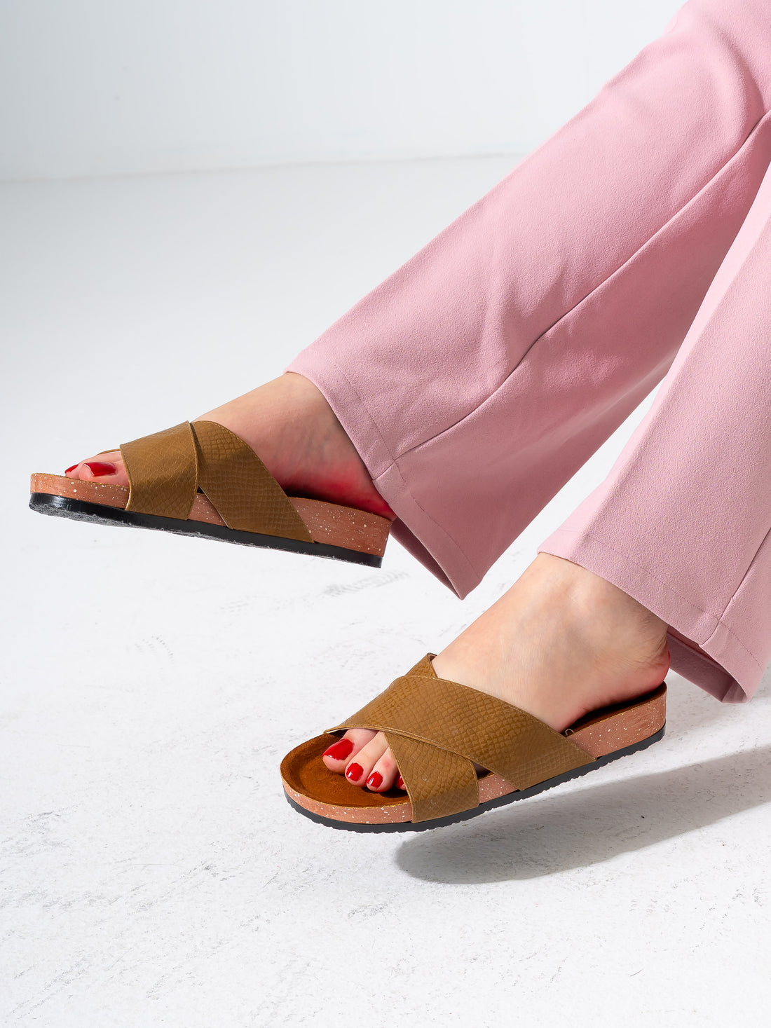 Textured Exotic Pattern Slides - CAFFE