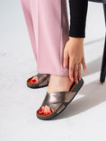 Load image into Gallery viewer, Shimmering Criss-Cross Slipper - OXIDI

