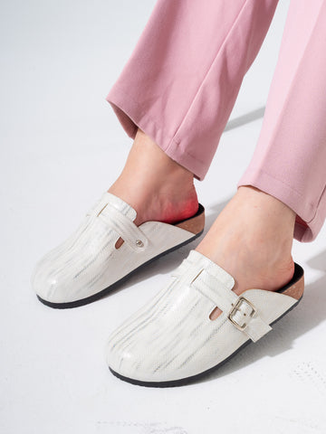 Glossy Scale-Pattern Comfort Clogs - WHITE
