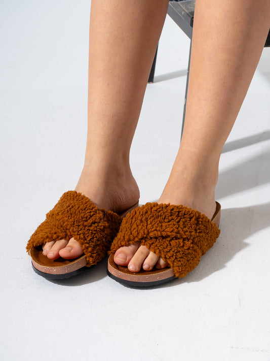 Teddy Fleece Fur Cross-Strap - CAMEL