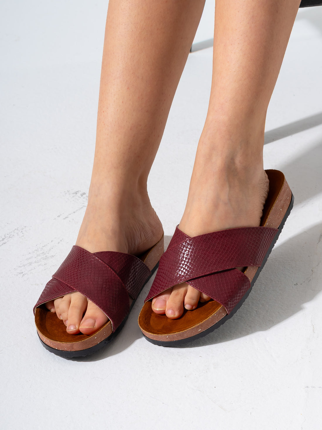 Textured Exotic Pattern Slides - MARRON