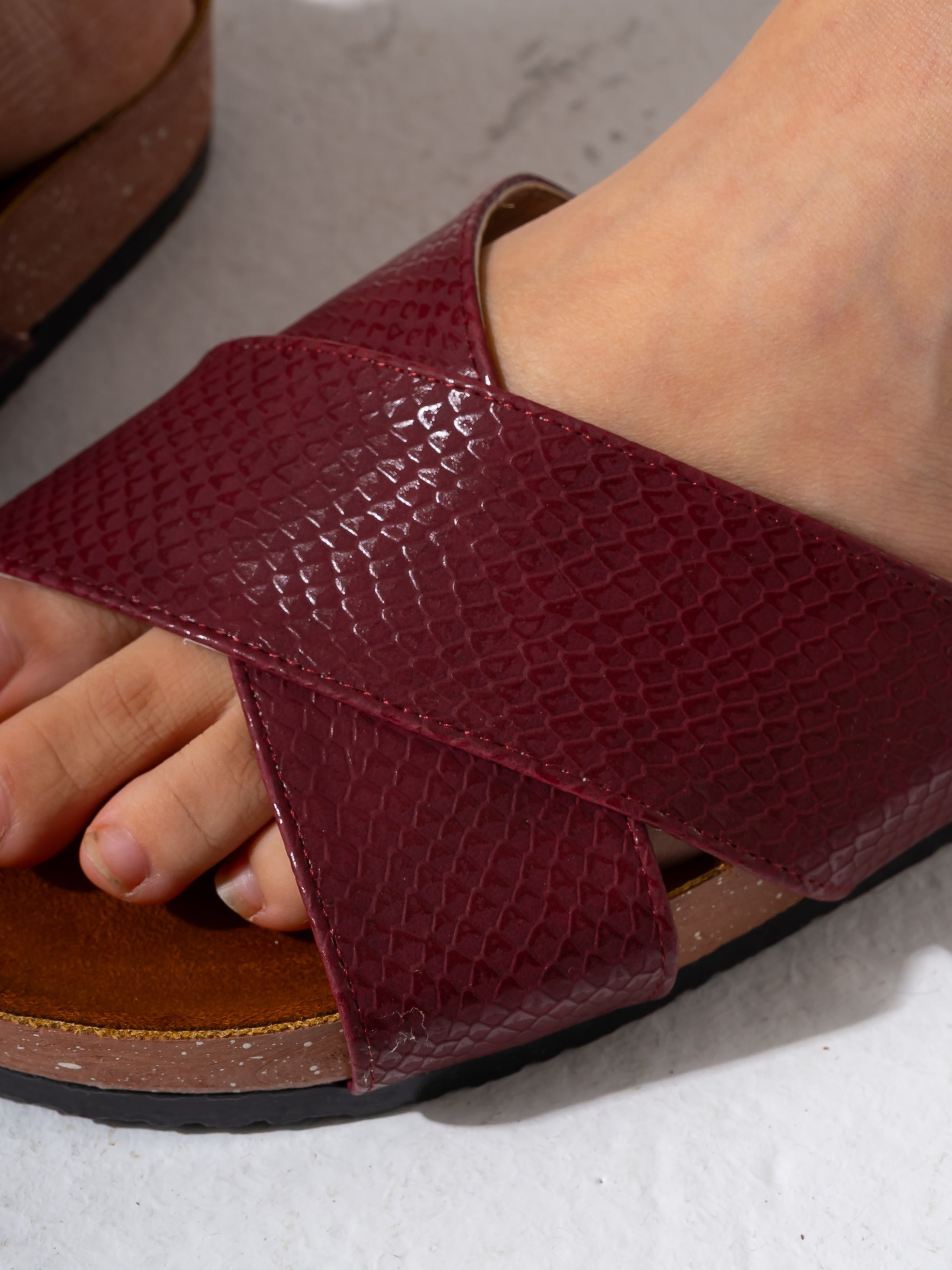 Textured Exotic Pattern Slides - MARRON