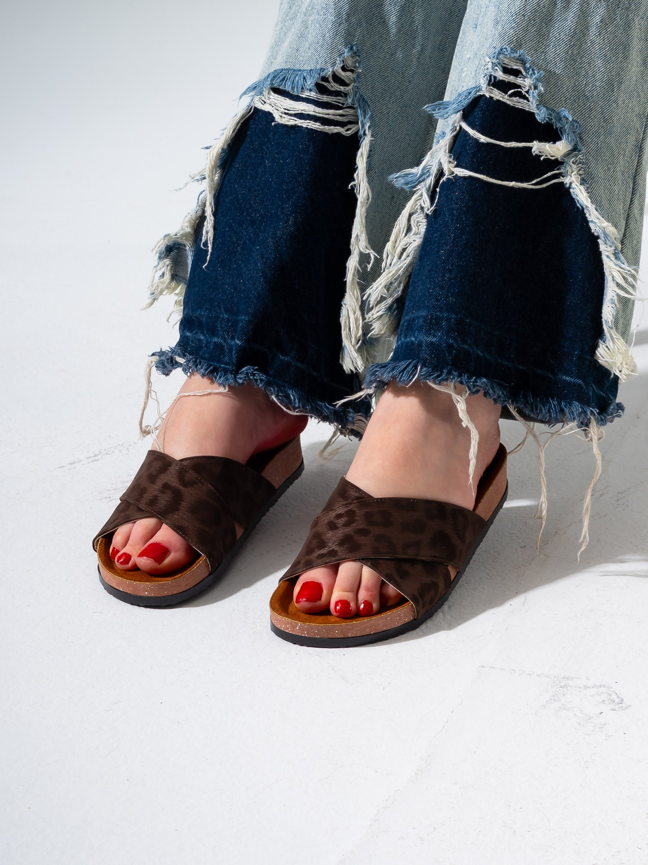 Leopard Print Criss-Cross - BROWN