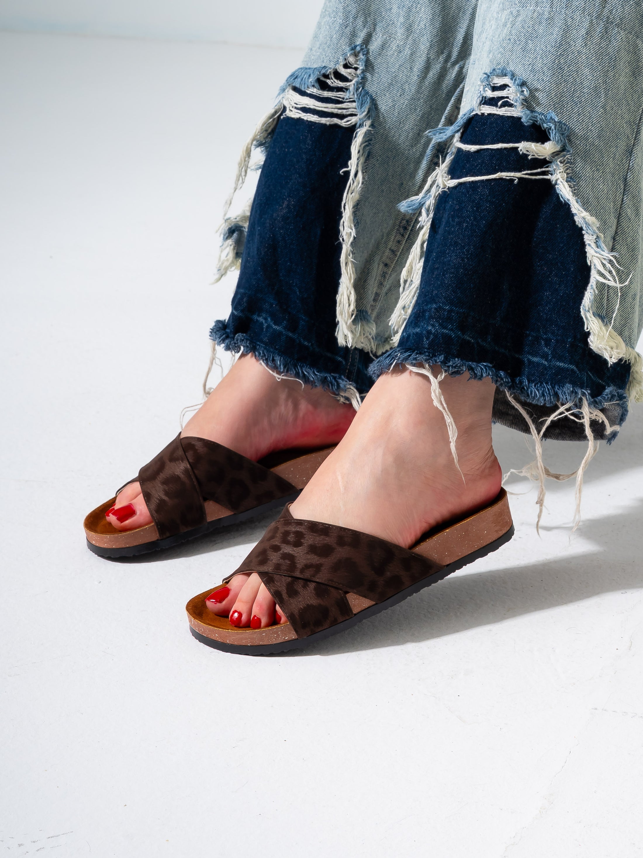 Leopard Print Criss-Cross - BROWN