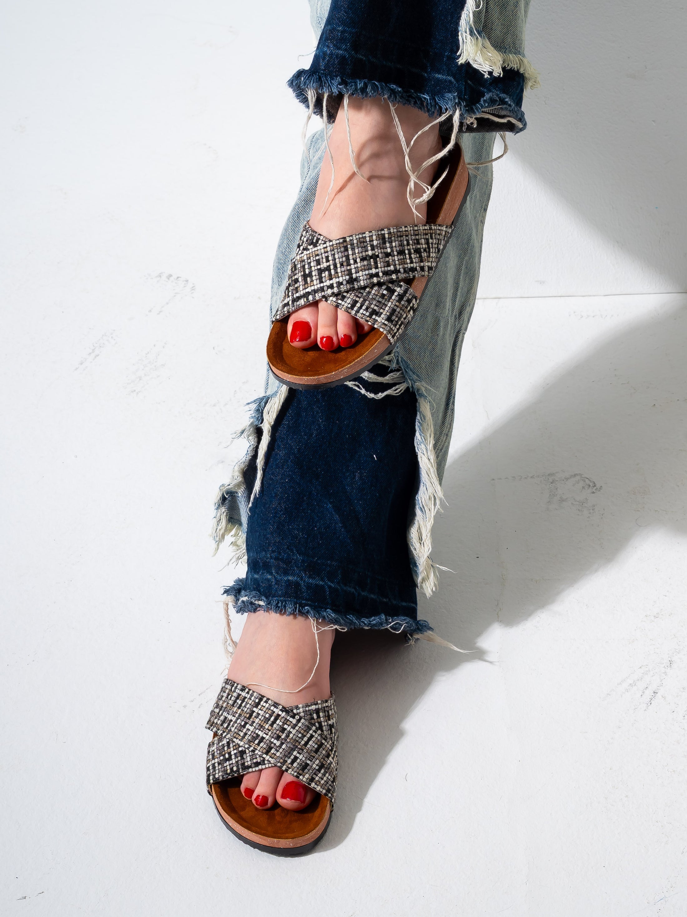 Checkered Tweed Crisscross Slides - BLACK
