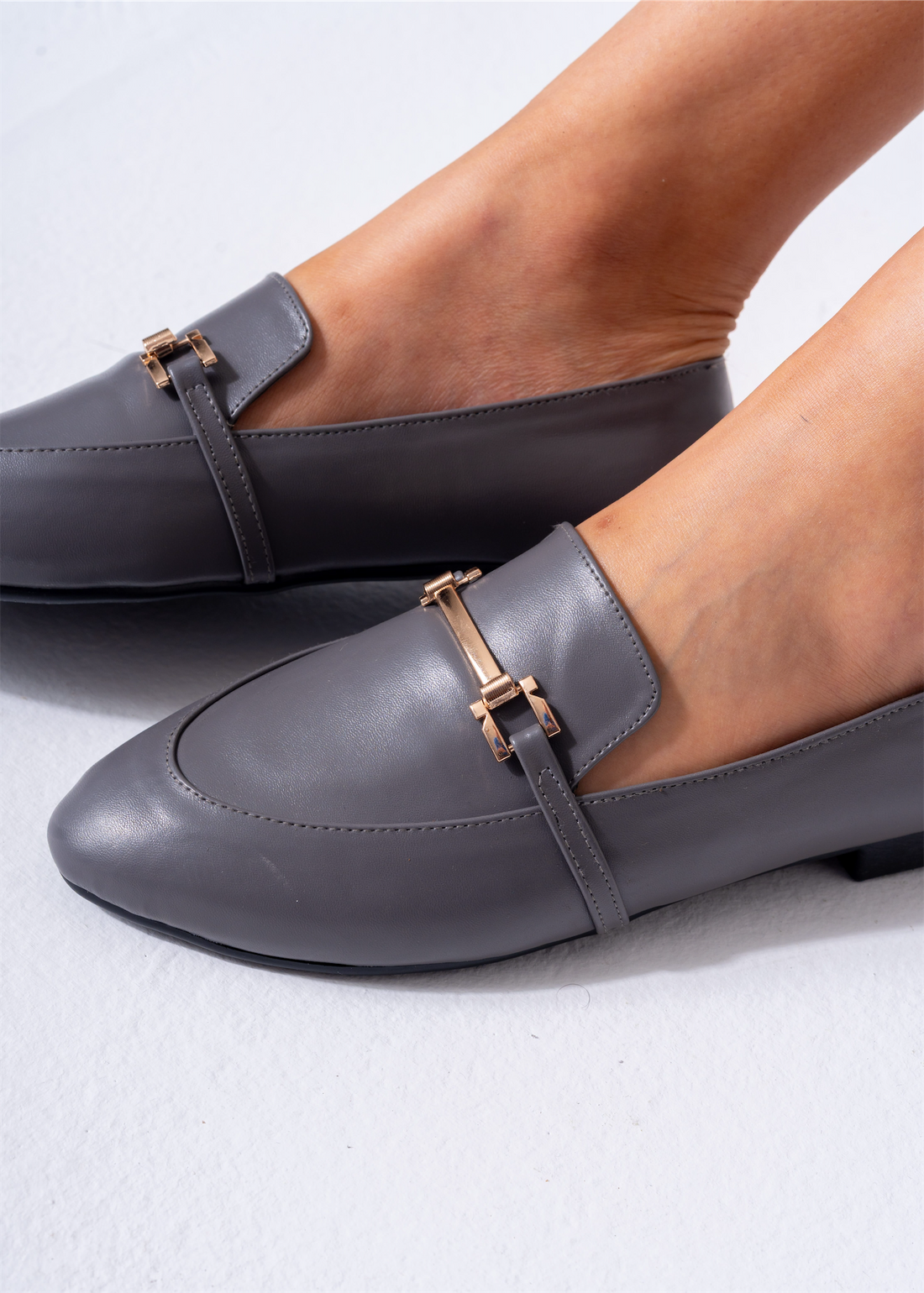 Chic Buckle Flats-gray