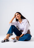 Load image into Gallery viewer, The Dalmatian Flat-black
