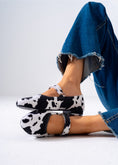 Load image into Gallery viewer, The Dalmatian Flat-black
