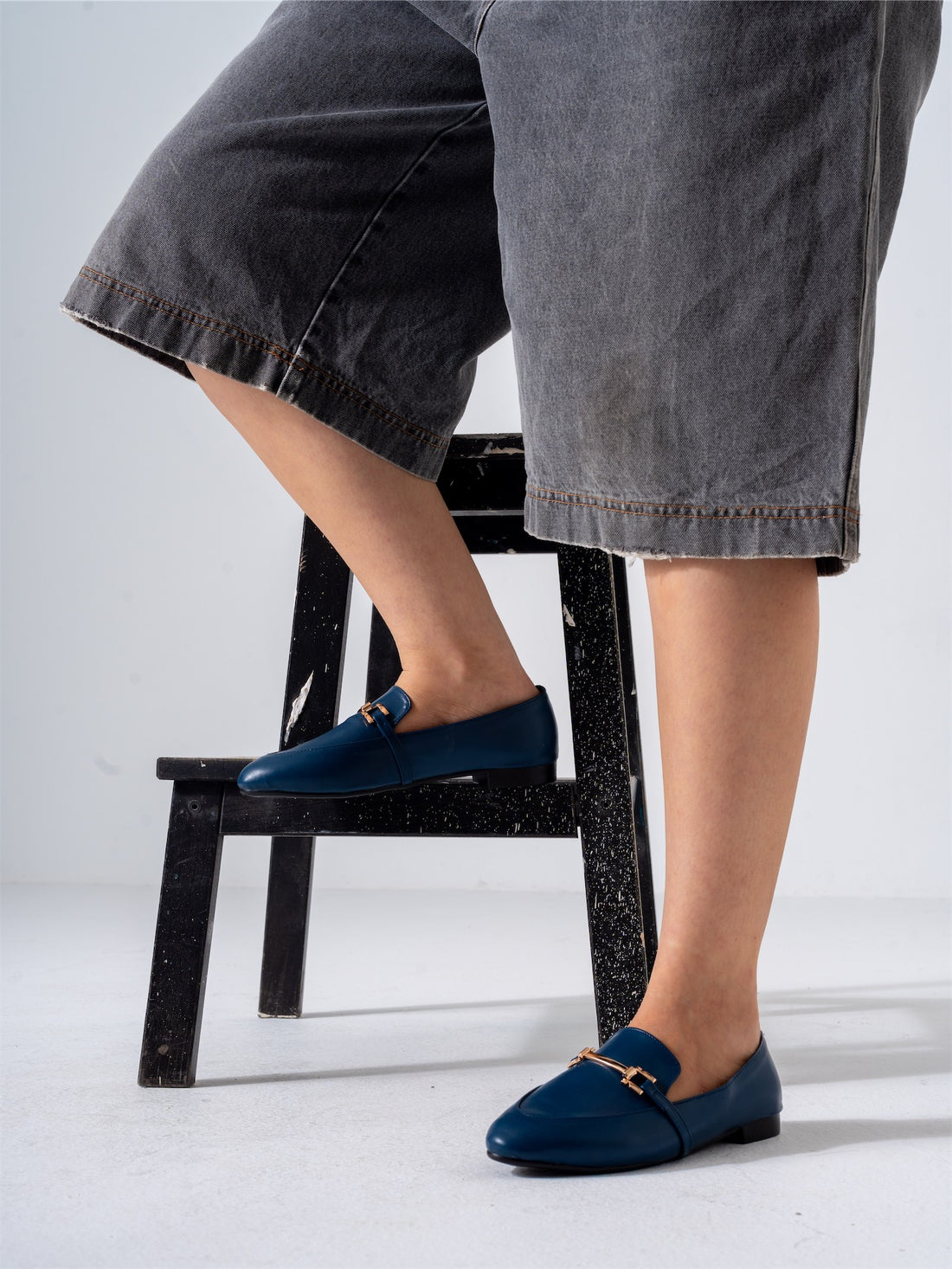 Chic Buckle Flats-dark blue