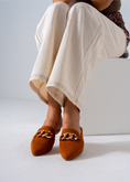 Load image into Gallery viewer, Moc-Toe Style Chain Mule-camel
