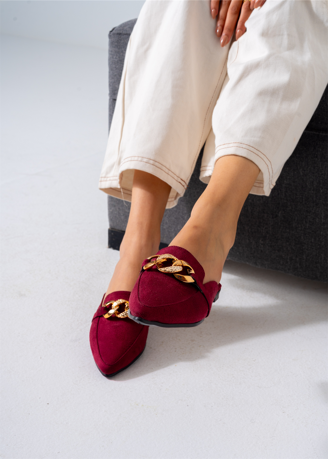 Moc-Toe Style Chain Mule-marron