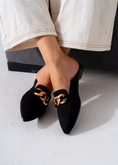 Load image into Gallery viewer, Moc-Toe Style Chain Mule-black
