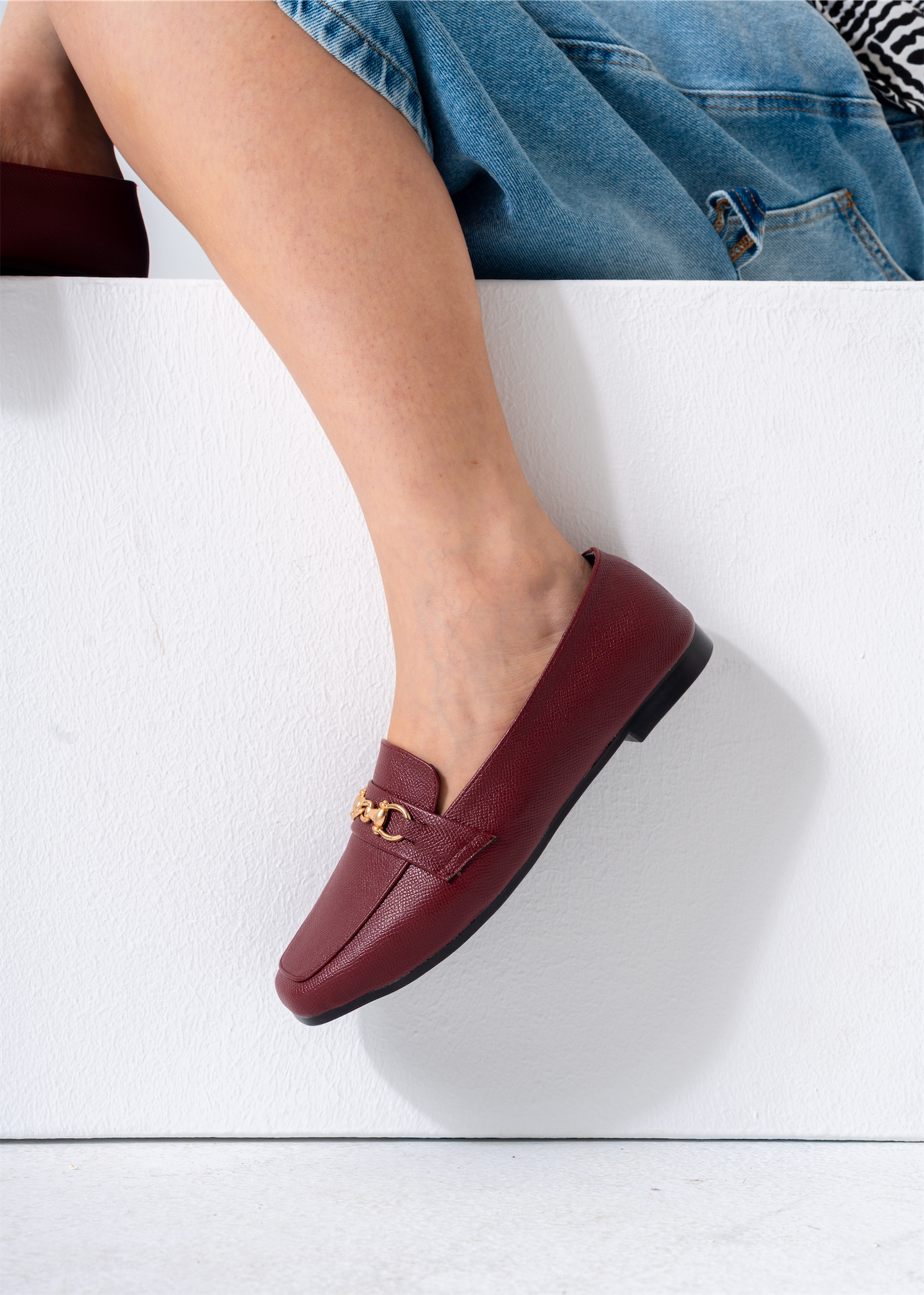 Croco-Embossed Flats-marron