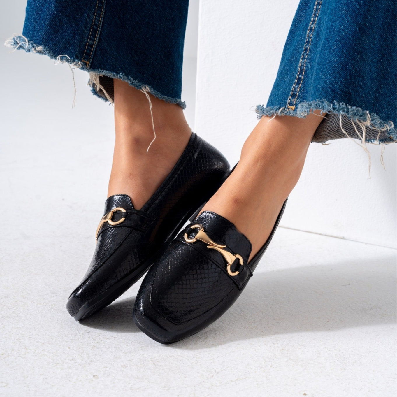 Metallic Snaffle Flat-black