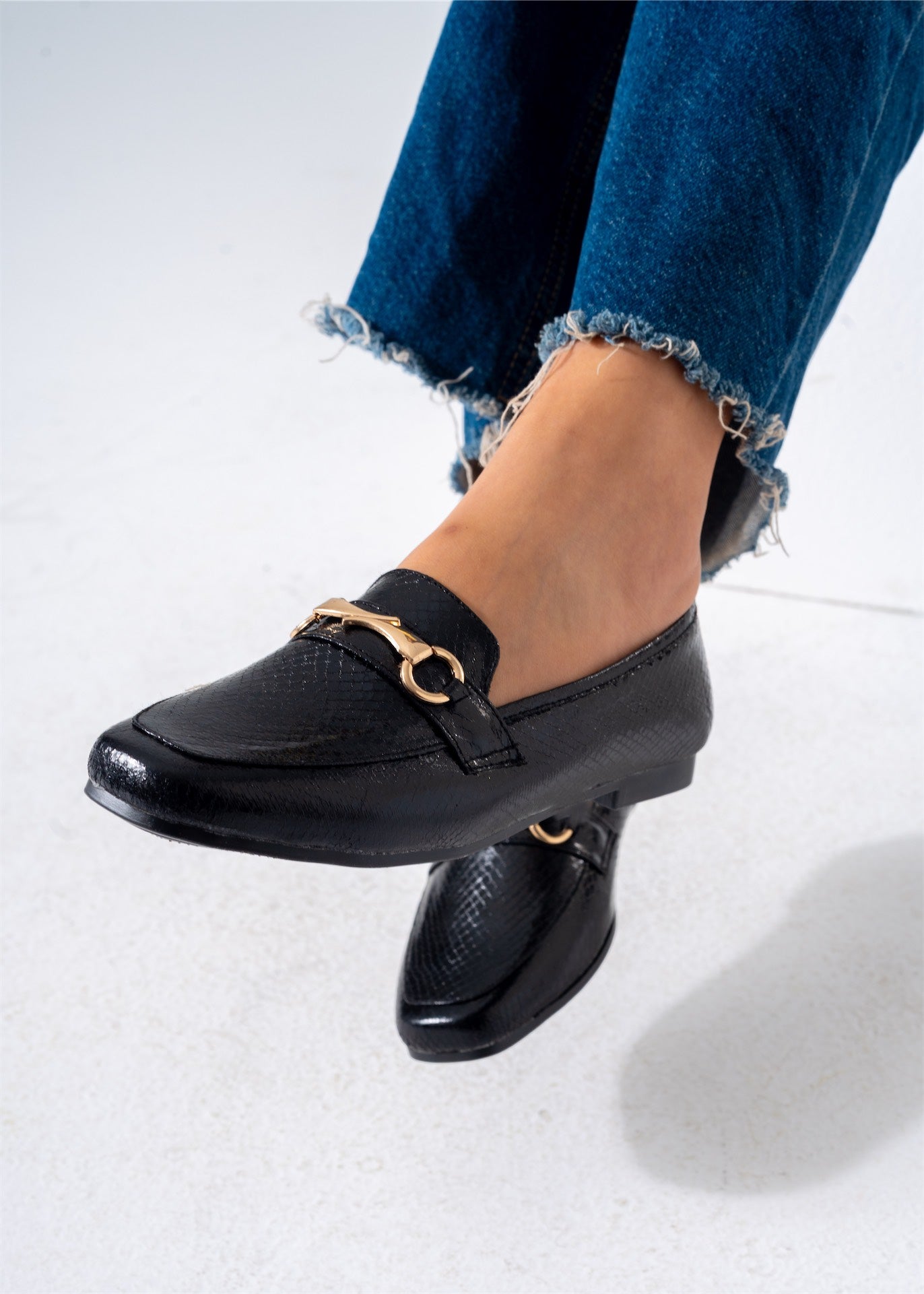 Metallic Snaffle Flat-black