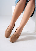 Load image into Gallery viewer, Croco-Embossed Flats-cafe
