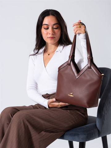 V-Cut Shoulder Bag-brown