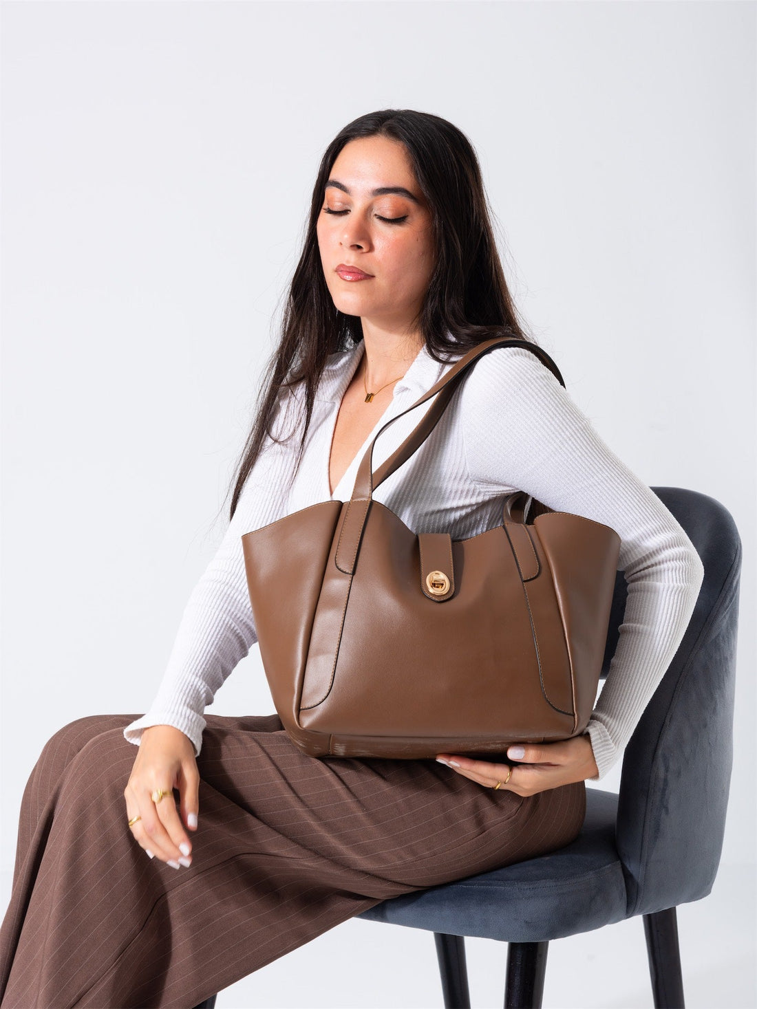 Minimal Turn Closure Bag-light brown
