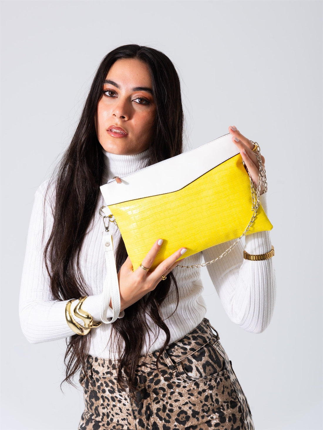 Metallic Texture Clutch-yellow