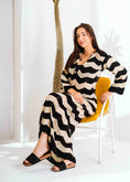 Load image into Gallery viewer, Zigzag Print Long Sleeve Dress - beige

