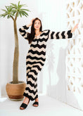Load image into Gallery viewer, Zigzag Print Long Sleeve Dress - beige
