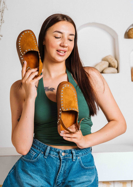 Chic Studded Slingback Clogs - camel