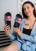 Load image into Gallery viewer, Stitch & Angel Heart Graphic Slides - black
