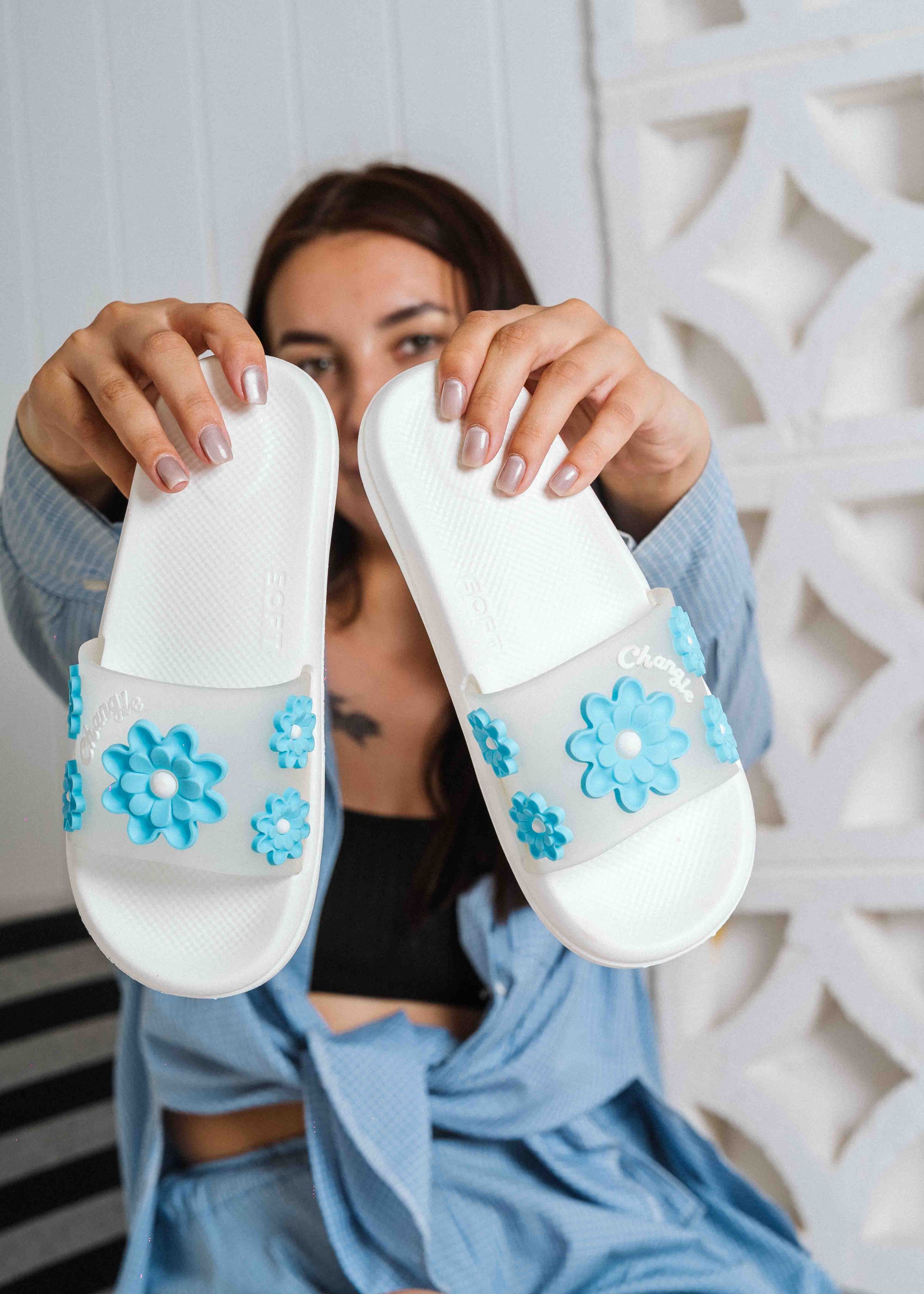 Soft Cushion Floral Summer Slides - white