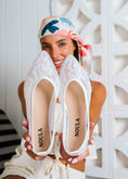 Load image into Gallery viewer, Soft Lace Ballet Flats - white
