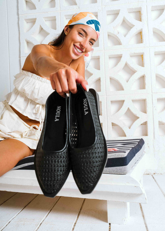 The Daily Woven Flat - black