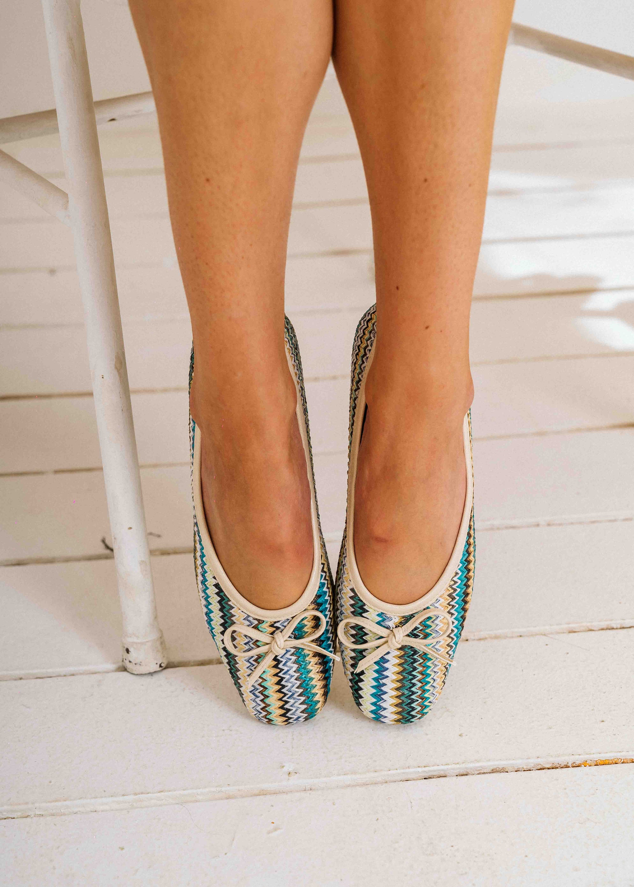 Woven Bow-Detail Ballet Flats - blue