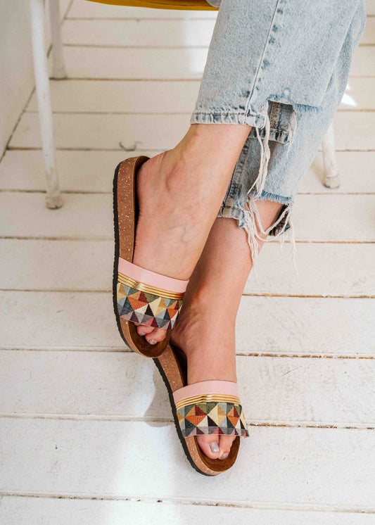 Triangular Design Comfort Slippers - pink
