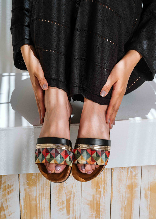 Triangular Design Comfort Slippers - black