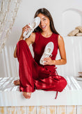 Load image into Gallery viewer, Pearl Mesh Ballet Flats - white
