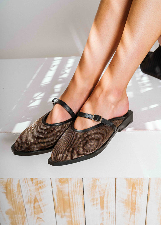 Leopard Pattern Pointed Mules - gold